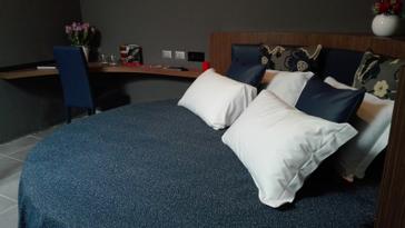 Hotel The Building | Rome | romantic hotel room