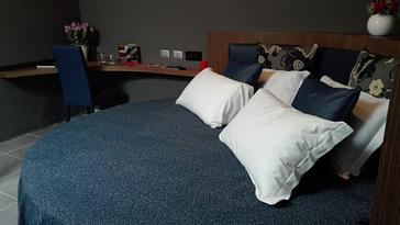 Hotel The Building | Rome | romantic hotel room