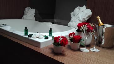 Hotel The Building | Rome | hotel with hot tub in room