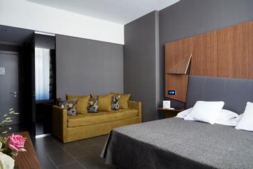 Hotel The Building | Rome | triple hotel room